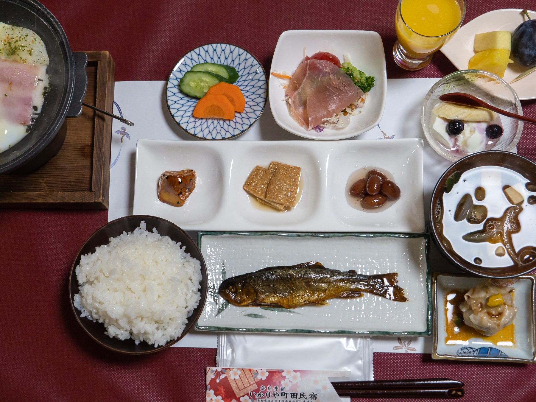 奈良井宿の民宿「いかりや」の朝食　DMC-GX8 + LEICA DG 12-60mm