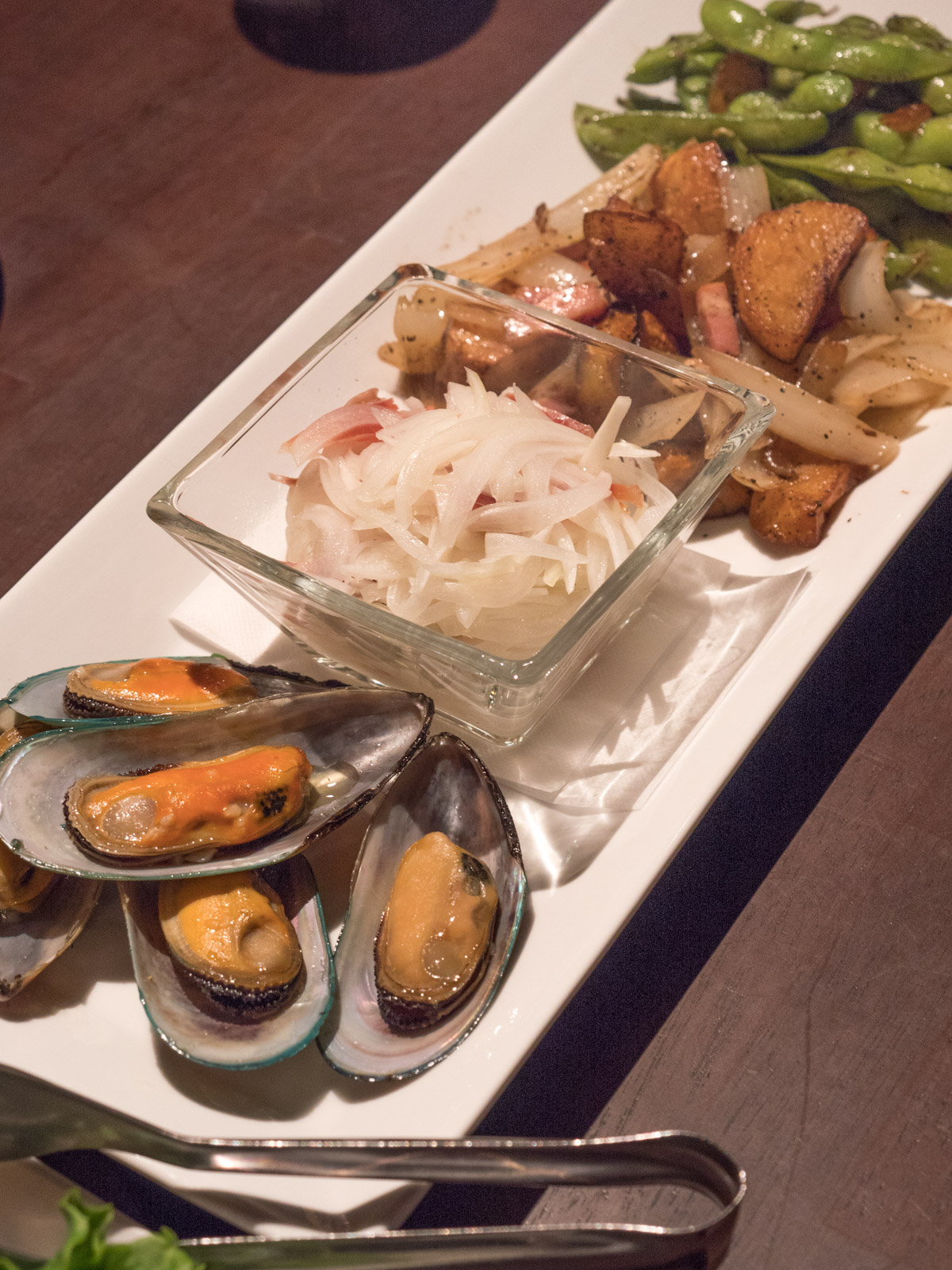 函館市本町「Ratna（ラトナ）」の宴会メニュー：前菜の盛り合わせ
