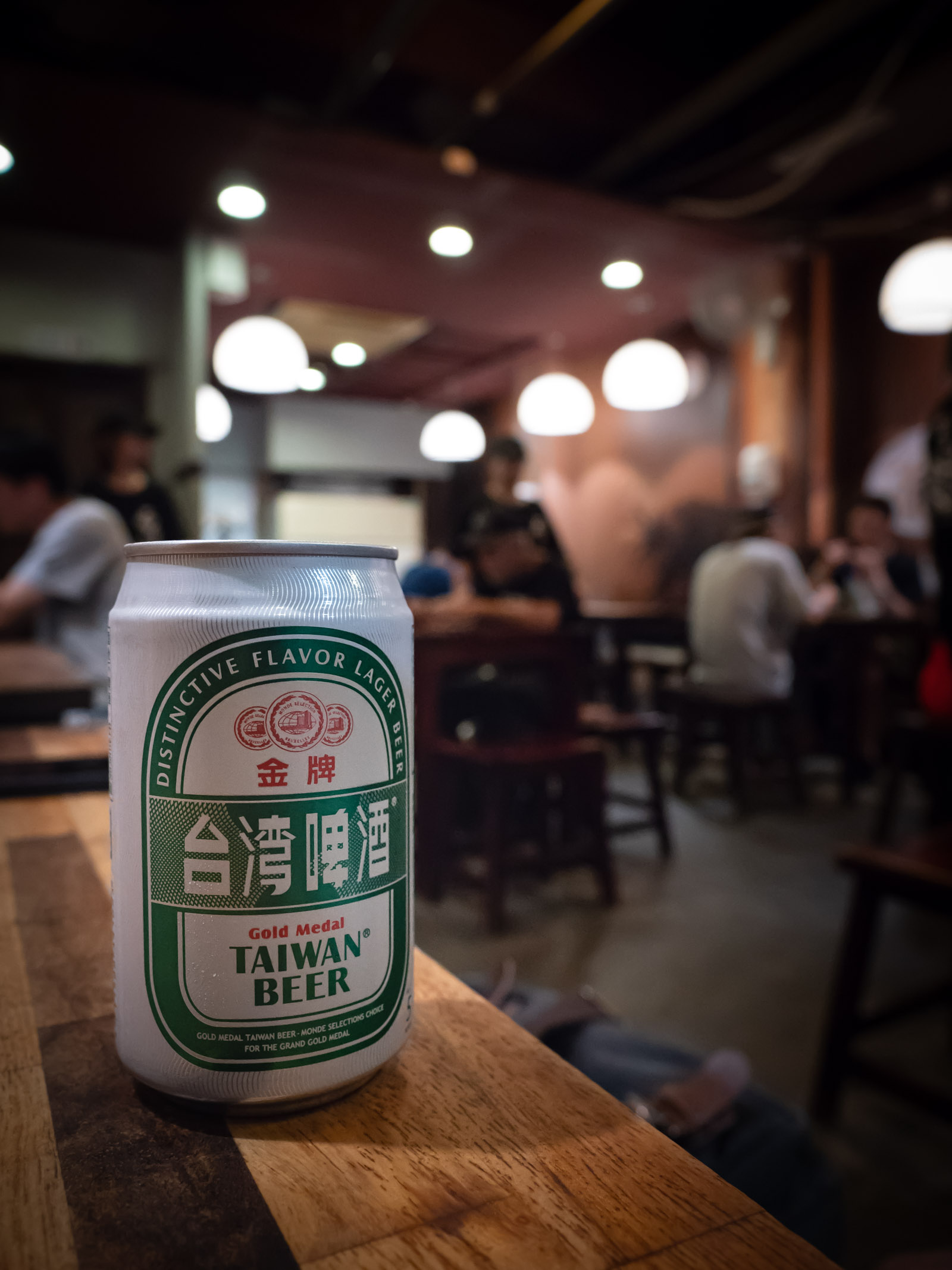 西門金鋒魯肉飯 西門総店 台湾ビール40元…だったと思う